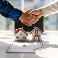 تجاری-بر-خیابان-دانشگاه-لوکس