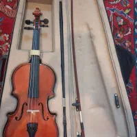 ویولن آماتی ۱۰۰