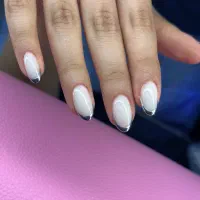 دستیار ناخنکار
