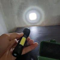 چراغ قوه فلزی