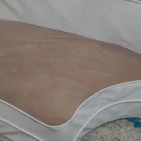 مبل تمیز ومیز چوبی