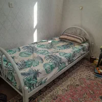 تخت یک نفره فلزی