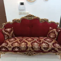 مبل 7نفره و ناهار خوری 4نفره به همراه ساعت