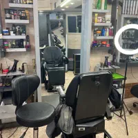 اجاره ی صندلی برای آرایشگران و تتو کار ها
