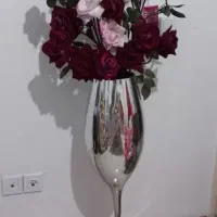 گل و گلدان