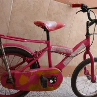 دوچرخه ۱۶ صورتی