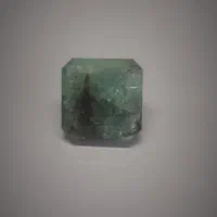 سنگ طبیعی زمرد