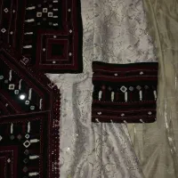 زی استین نو نگینی