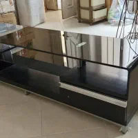 میز تلویزیون شیشه ای و mdf