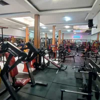 بوفه دار باشگاه بدنسازی