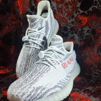 کفِش آدیداس ییزی۳۵۰ سایز۴۴