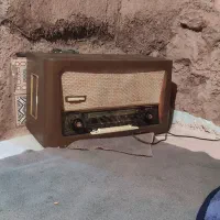 رادیو  تلویزیون لامپی قدیمی