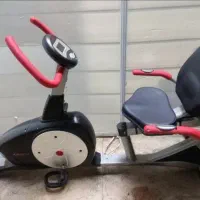 دستگاه ورزشی ثابت نشسته