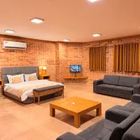 سویت صفر و لوکس VIP نقش جهان مطابق عکس