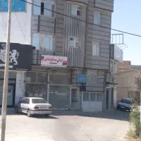 ۲واحد حاشیه خیابان اصلی روبه رو دادگستری