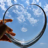 تعدادی کریستال روگاشکا اسلوونی