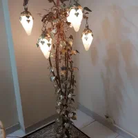 اواژور کنار سالون