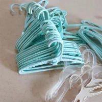 آویز لباس نوزاد