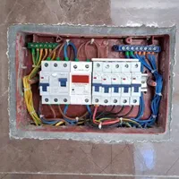 برق کاری سیم کشی لوله گذاری برقکار