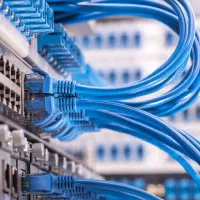 پیاده سازی شبکه های کامپیوتری کابل مسی و فیبر