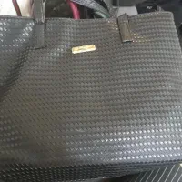 کیف زنانه نو به علت جمع کردن مغازه