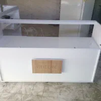 میز ام دی اف ویترینی