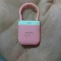 فلش ۸ گیگ