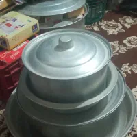 دیگ وقابلمه،ظروف شیشه ای،پشتی وتشک،بالشت ومتکاپری