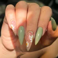 کاشت ناخن ۴۰۰+طراحی رایگان
