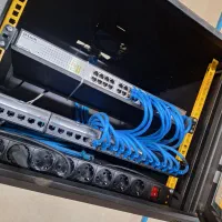 نصب و فروش دوربینهای مداربسته ودزدگیر اماکن