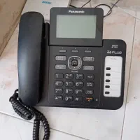 یه خط تلفن ثابت در پردیس فروشی