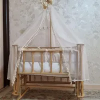 تخت کنار مادر طرح فرشته
