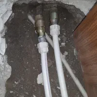 تشخیص ترکیدگی لوله با دستگاه رفع نم لوله کشی