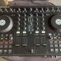 دستگاه dj  ترکتور s4 سالم و سلامت .