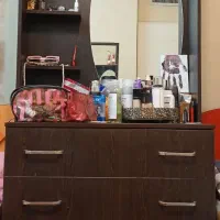 میز آرایش در حد نو