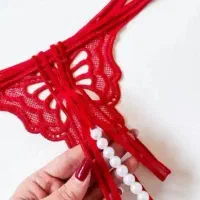 شورت قرمز
