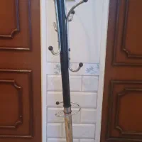 جالباسی و رخت آویز ایستاده