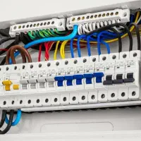 برقکار|خدمات پیشه و مهارت|قم, پردیسان|دیوار