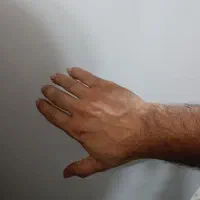 رگ گیری و ماساژ  حرفه ای