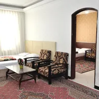 رزو سوییت /هتل/آپارتمان /اتاق/ اجاره هتل آپارتمان|اجارهٔ کوتاه‌مدت آپارتمان و سوئیت|مشهد, عنصری|دیوار