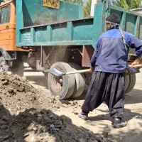 حمل نخاله با بابکت باکارگر ..کندن استخر .‌