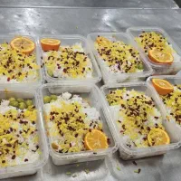 بازاریاب غذا در محله نیاوران
