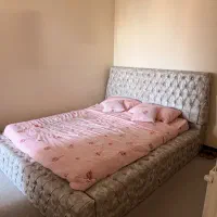 تخت چستر چرم