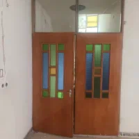 درب قدیمی سالم بدون خراش