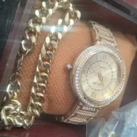 ساعت زنانه ودستبند رنگ ثابت ودوتاته گوشی