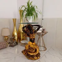 مجسمه زن پری دریایی