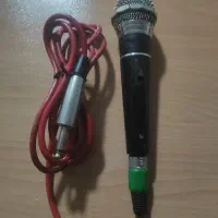 میکرفون سیم دار