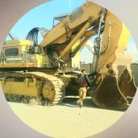 رولیک بالا صفر کوزه گردون بیل لیبهر ۹۱۲ زنجری