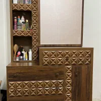 میز آرایش لوکس MDF با آینه ریلی و نور مخفی