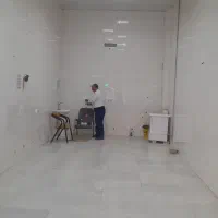 مغازه تجاری .